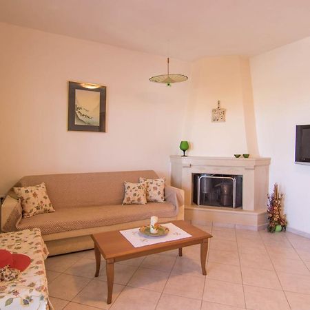 Fedra Apartments, View, Free Parking, 2Mins To Beach 팔레카스트론 외부 사진