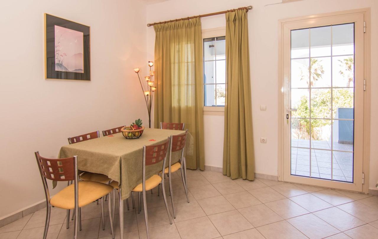Fedra Apartments, View, Free Parking, 2Mins To Beach 팔레카스트론 외부 사진