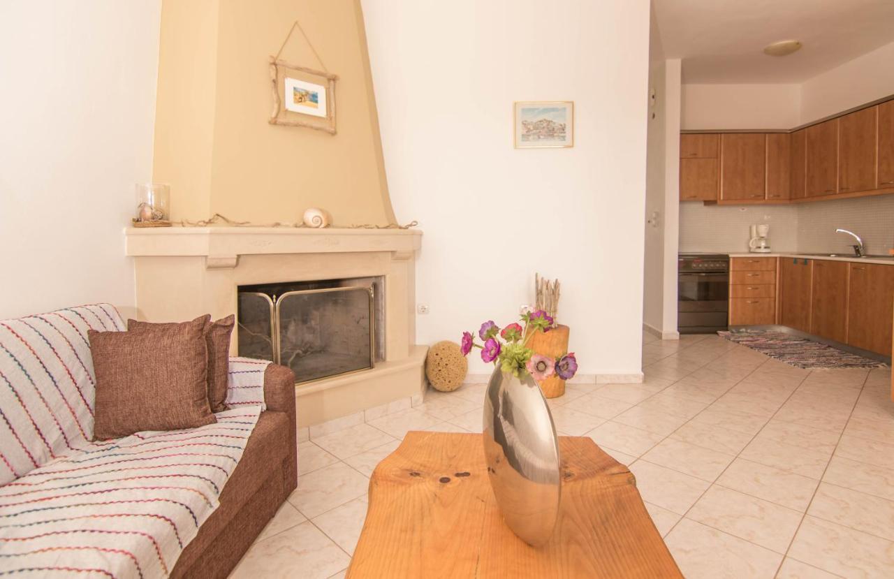 Fedra Apartments, View, Free Parking, 2Mins To Beach 팔레카스트론 외부 사진