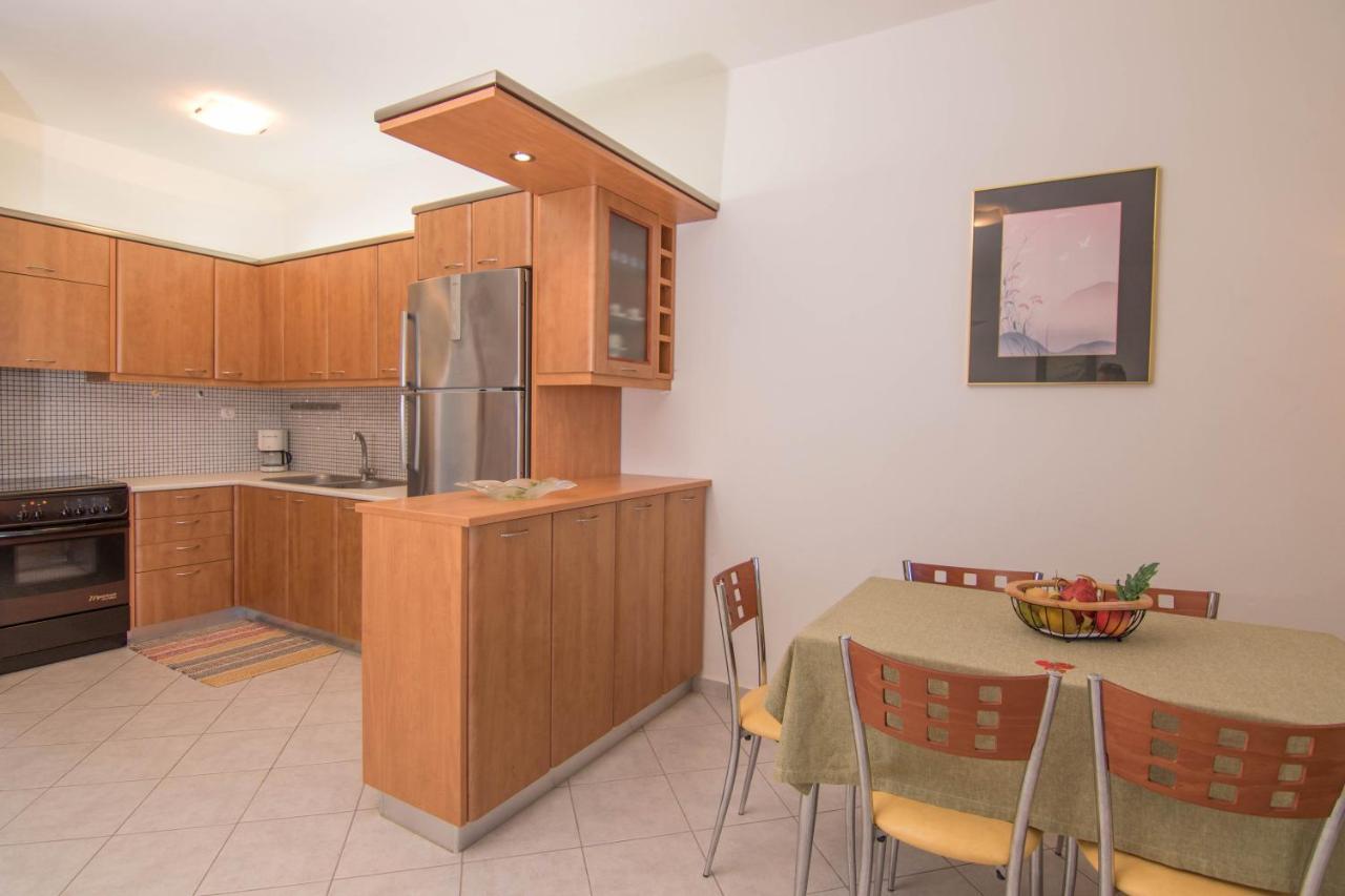 Fedra Apartments, View, Free Parking, 2Mins To Beach 팔레카스트론 외부 사진