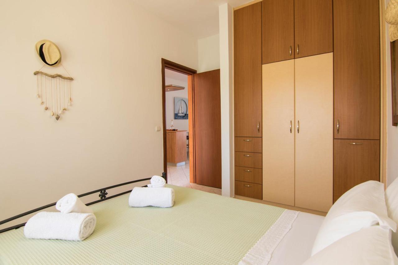 Fedra Apartments, View, Free Parking, 2Mins To Beach 팔레카스트론 외부 사진